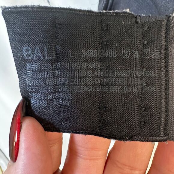 Bali bra Large black 3 hook and eye closure in the back full coverage - Picture 5 of 6